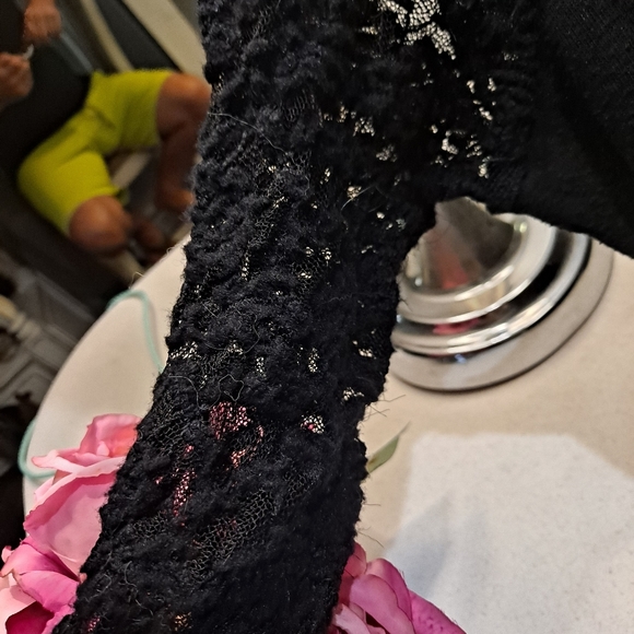 Cute maternity top - Picture 3 of 6